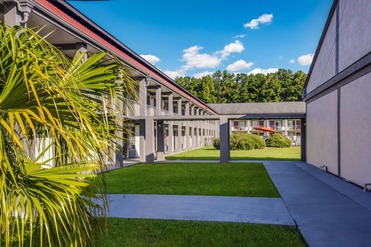 Red Roof Inn Savannah - Richmond Hill I-95 Exterior foto